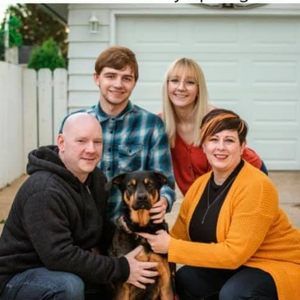 Meet your Posher, Debbie